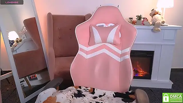 Grace and  Jacob online show from 5, 10, 2025