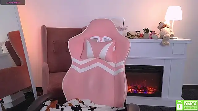 Grace and  Jacob online show from 6, 10, 2025