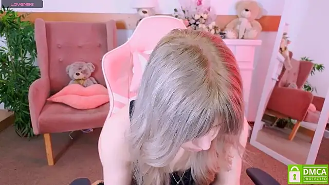 Grace and  Jacob online show from 19, 12, 2025