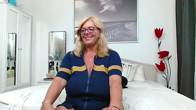 YulliaMilf online show from 14, 9, 2025