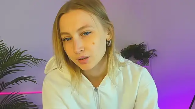 Jess Anders  online show from 13, 11, 2025