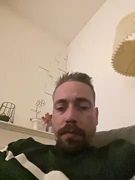 SweetBoy32 online show from 19, 5, 2026