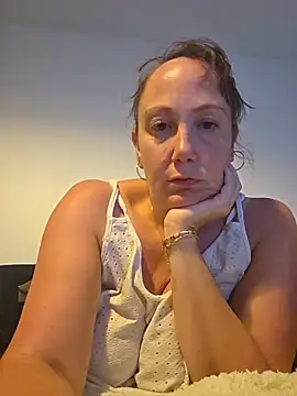 Snapshot of Wisie_Cutie chatting on 7, 6, 2026 Wisie Cutie online show from 7, 6, 2026