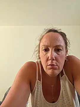 Snapshot of Wisie_Cutie chatting on 24, 6, 2026 Wisie Cutie online show from 24, 6, 2026