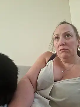 Wisie Cutie online show from 18, 3, 2025