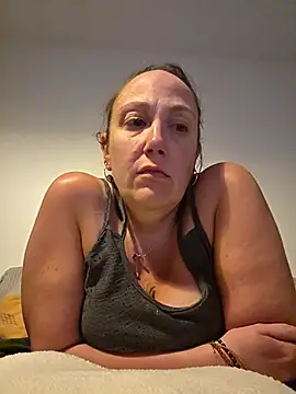 Snapshot of Wisie_Cutie chatting on 6, 5, 2026 Wisie Cutie online show from 6, 5, 2026