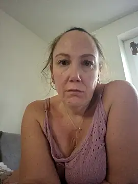 Wisie Cutie online show from 23, 11, 2025