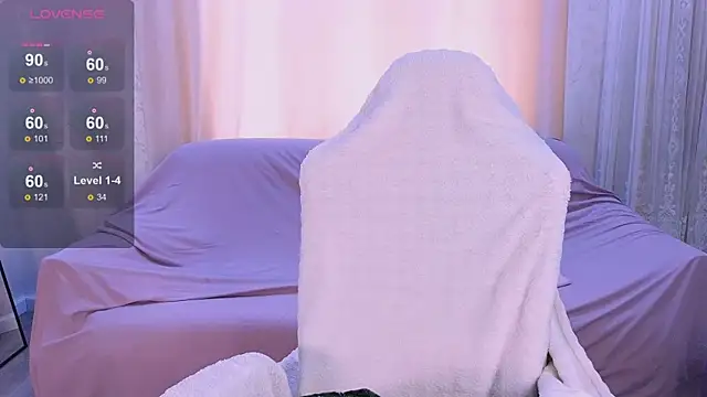 Wendy  Hills online show from 17, 11, 2025