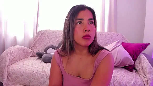 KAROLIVONNE online show from 12, 2, 2026