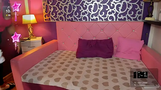 Snapshot of naughtycleo chatting on 22, 3, 2025 naughtycleo online show from 22, 3, 2025