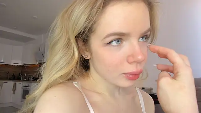 lit asella online show from 24, 2, 2025