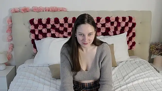 MollyBrams online show from 11, 4, 2026