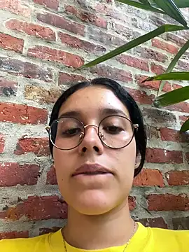 Snapshot of Annya-sweet chatting on 26, 2, 2025 Annya-sweet online show from 26, 2, 2025