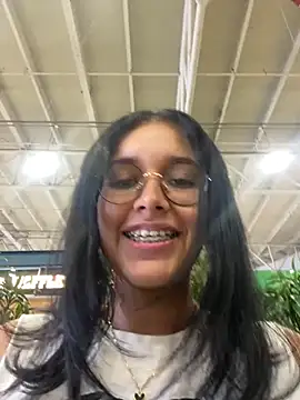 Snapshot of Annya-sweet chatting on 25, 2, 2025 Annya-sweet online show from 25, 2, 2025