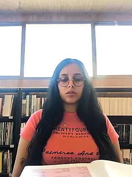 Snapshot of Annya-sweet chatting on 28, 10, 2025 Annya-sweet online show from 28, 10, 2025