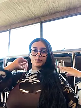 Annya-sweet online show from 22, 4, 2026