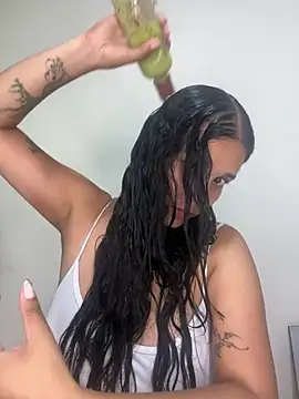 Snapshot of Annya-sweet chatting on 1, 3, 2025 Annya-sweet online show from 1, 3, 2025