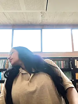 Snapshot of Annya-sweet chatting on 16, 9, 2025 Annya-sweet online show from 16, 9, 2025