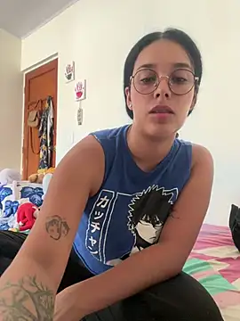 Snapshot of Annya-sweet chatting on 18, 2, 2025 Annya-sweet online show from 18, 2, 2025