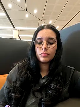 Snapshot of Annya-sweet chatting on 7, 11, 2025 Annya-sweet online show from 7, 11, 2025