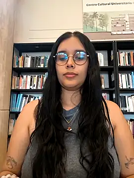 Snapshot of Annya-sweet chatting on 17, 9, 2025 Annya-sweet online show from 17, 9, 2025