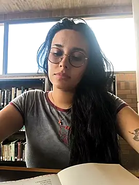 Snapshot of Annya-sweet chatting on 26, 11, 2025 Annya-sweet online show from 26, 11, 2025