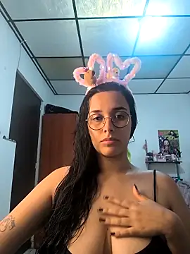 Snapshot of Annya-sweet chatting on 31, 10, 2025 Annya-sweet online show from 31, 10, 2025