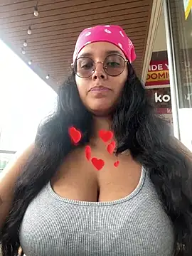 Snapshot of Annya-sweet chatting on 18, 3, 2025 Annya-sweet online show from 18, 3, 2025