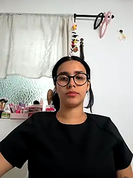 Snapshot of Annya-sweet chatting on 14, 5, 2026 Annya-sweet online show from 14, 5, 2026
