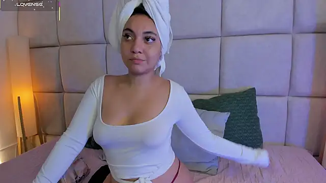 Sooffii 1 online show from 16, 12, 2025