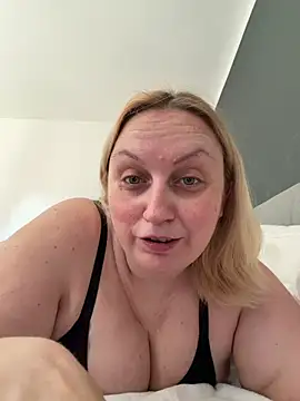 Snapshot of BBW_Nora chatting on 23, 6, 2026 BBW Nora online show from 23, 6, 2026