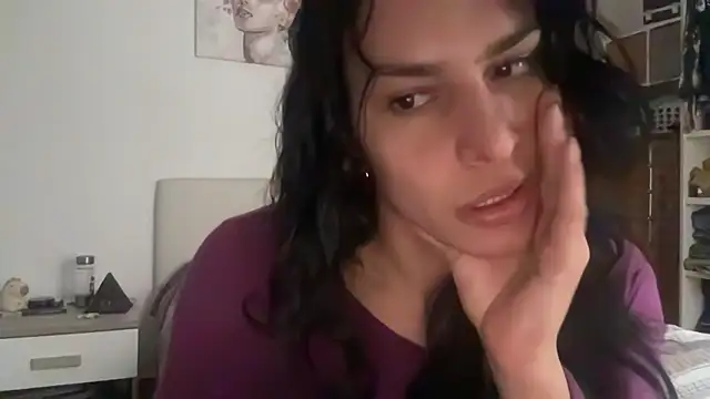 Snapshot of GGmoon81 chatting on 15, 12, 2024 GGmoon81 online show from 15, 12, 2024