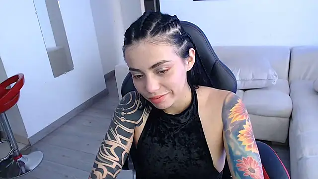 Snapshot of i_am_nina_ chatting on 7, 3, 2025 i am nina online show from 7, 3, 2025