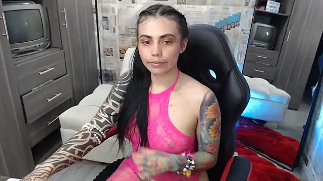 Snapshot of i_am_nina_ chatting on 8, 9, 2025 i am nina online show from 8, 9, 2025