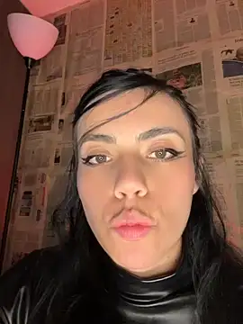 Snapshot of i_am_nina_ chatting on 4, 6, 2026 i am nina online show from 4, 6, 2026