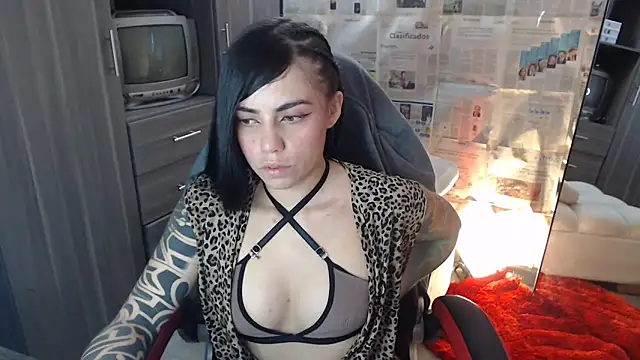 Snapshot of i_am_nina_ chatting on 8, 11, 2025 i am nina online show from 8, 11, 2025