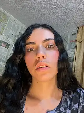 Snapshot of i_am_nina_ chatting on 28, 4, 2026 i am nina online show from 28, 4, 2026
