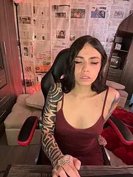 i am nina  online show from 5, 4, 2026