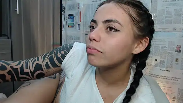 Snapshot of i_am_nina_ chatting on 22, 2, 2025 i am nina online show from 22, 2, 2025