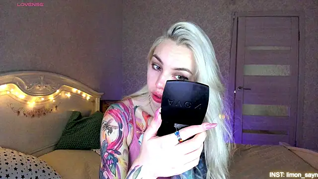LillyMoure  online show from 3, 6, 2026