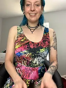 MissCumberdale online show from 19, 9, 2025