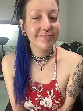 MissCumberdale online show from 4, 10, 2025