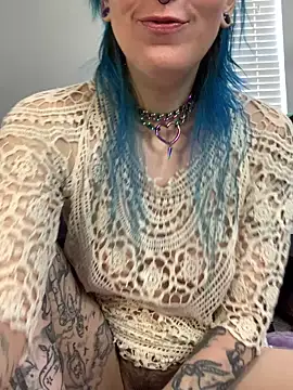 MissCumberdale online show from 10, 1, 2026