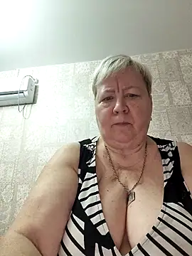 EffectFiona online show from 2, 11, 2025