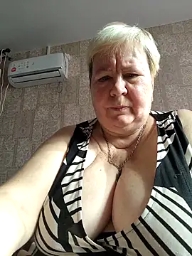 EffectFiona online show from 4, 10, 2025