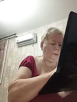 EffectFiona online show from 10, 5, 2026