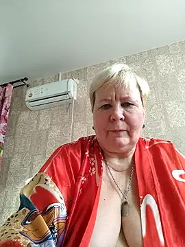 Snapshot of EffectFiona chatting on 1, 3, 2026 EffectFiona online show from 1, 3, 2026