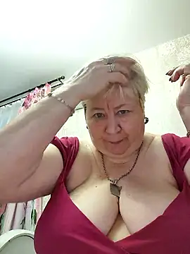 Snapshot of EffectFiona chatting on 18, 1, 2026 EffectFiona online show from 18, 1, 2026