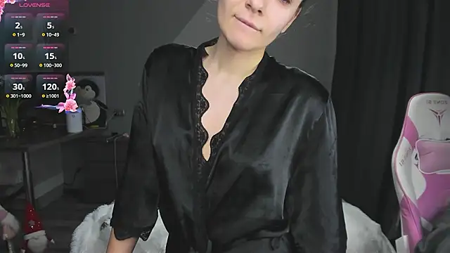 Maggie Moore online show from 12, 3, 2026