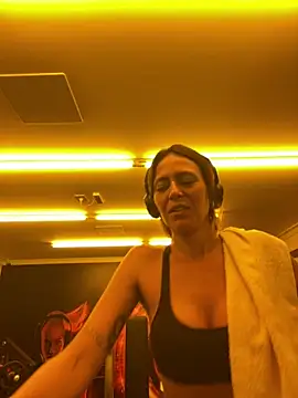 Snapshot of Gipoltergeist chatting on 9, 2, 2026 Gipoltergeist online show from 9, 2, 2026